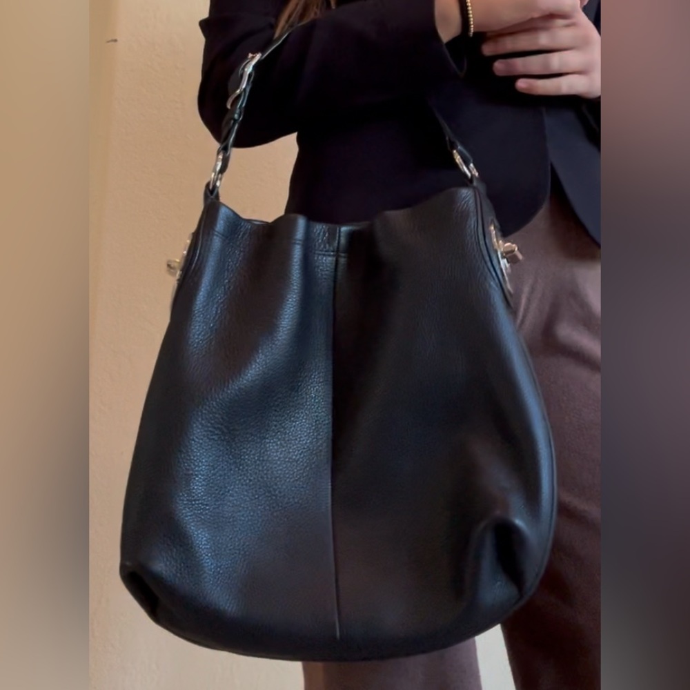 Vintage Coach black leather purse with silver details